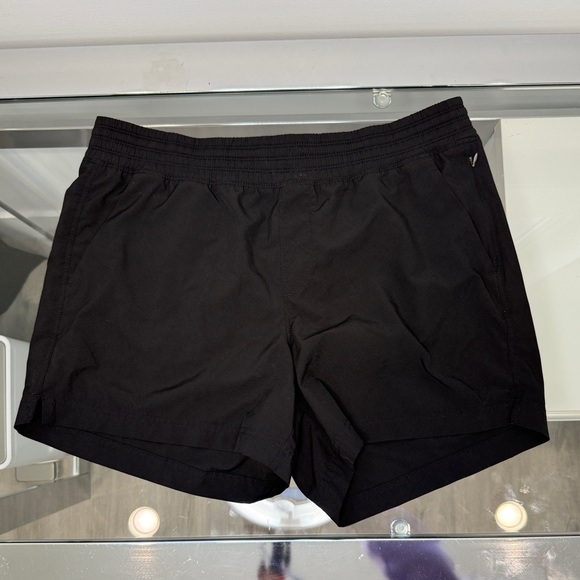 Old Navy Active Stretchtech Black Women’s Shorts (M) - Picture 1 of 5